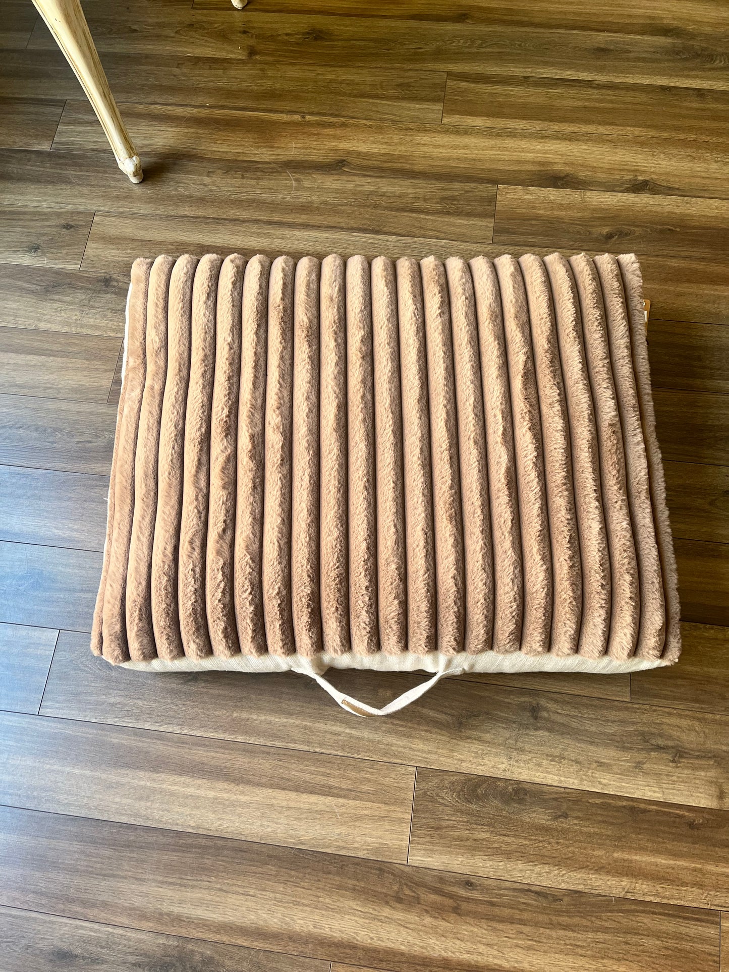 Cuscino rettangolare con eco pelliccia - Arjan