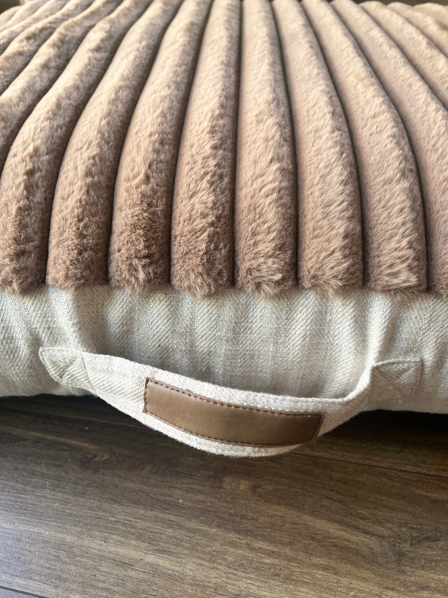 Cuscino rettangolare con eco pelliccia - Arjan