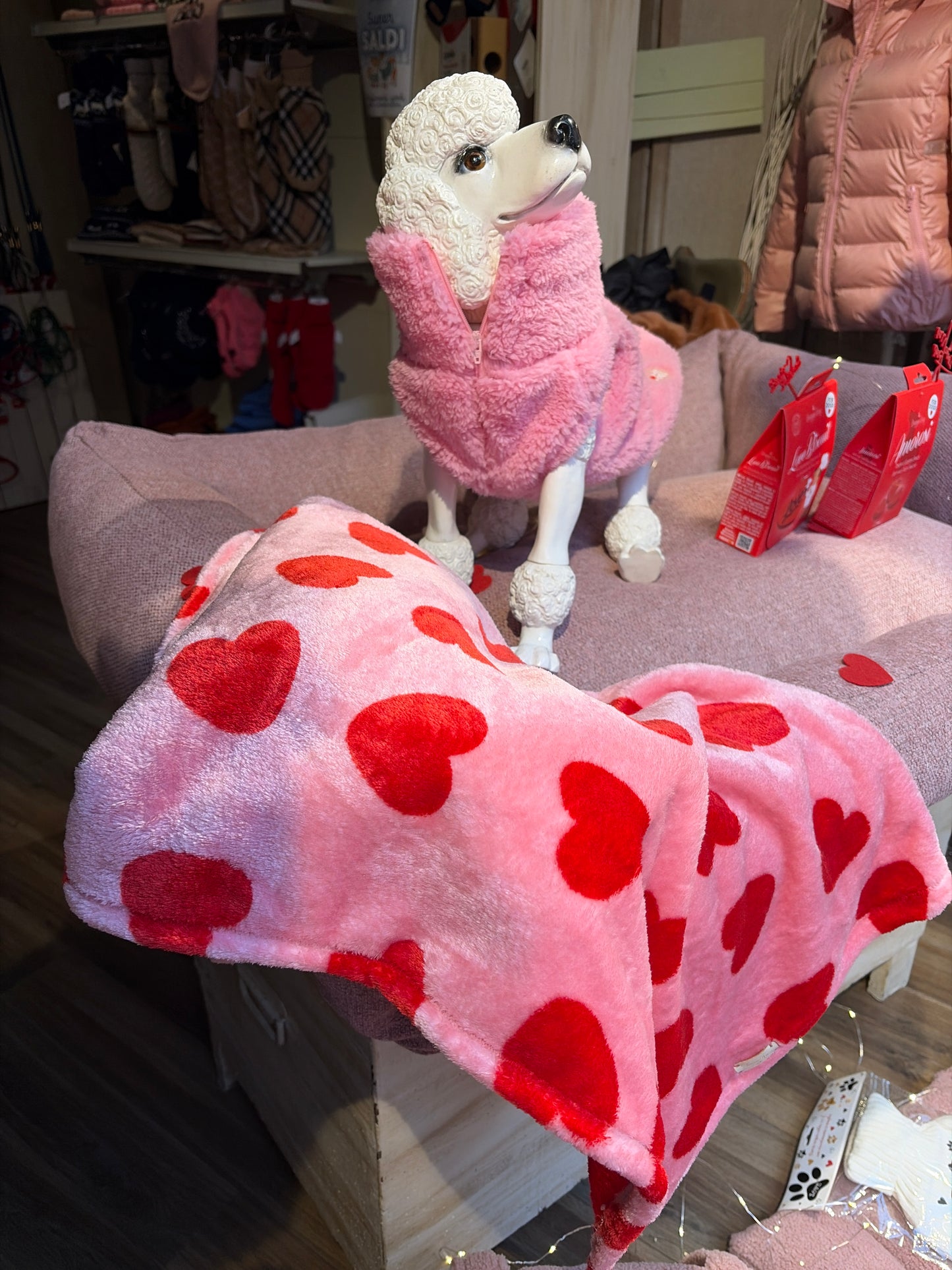 Copertina in pile con cuori rossi e rosa - Da Tommy Pet Boutique