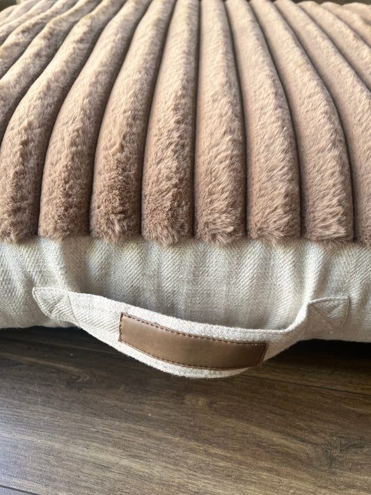 Cuscino rettangolare con eco pelliccia - Arjan